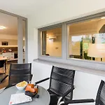 Urban Island I Riverside Apartments